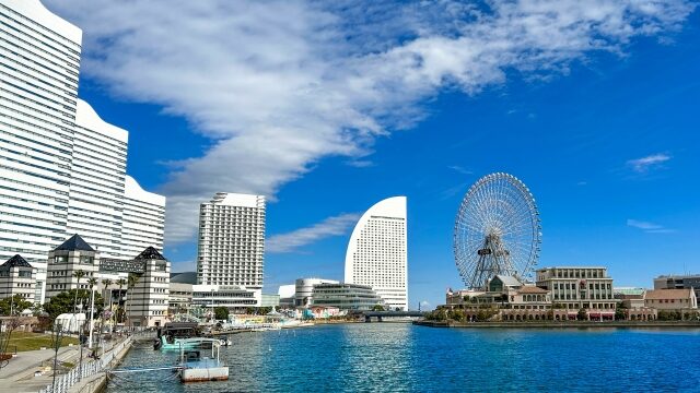 横浜開港祭花火が見えるホテルとレストラン